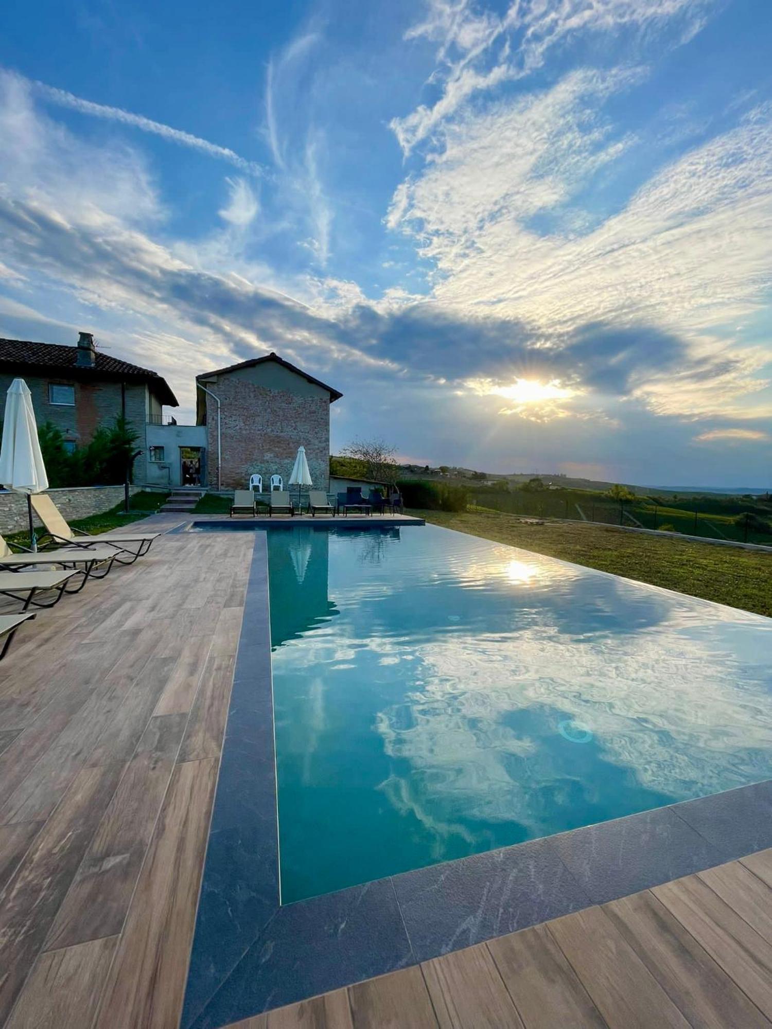 Villa Barbero Alba Langhe Mango Exterior foto